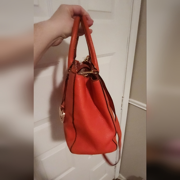 Michael Kors Pebbled Leather Convertible Crossbody Bag Orange Red 11.5" X 8.5" - Picture 6 of 15